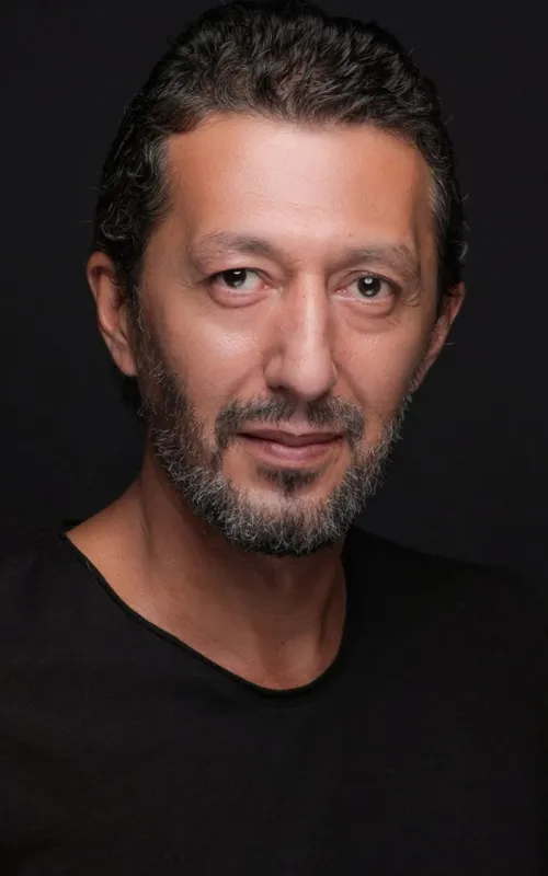 Mustafa Ozer