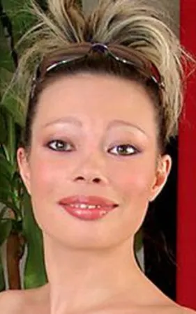 Laetitia Atomix
