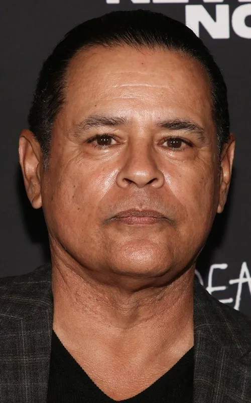 Raymond Cruz