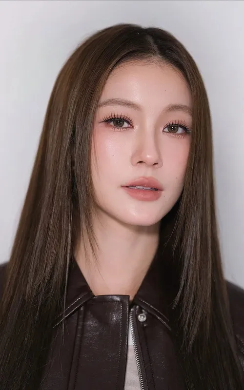 Tipnaree Weerawatnodom