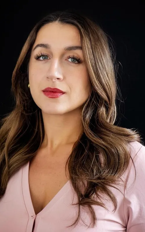 Julie Tzivas