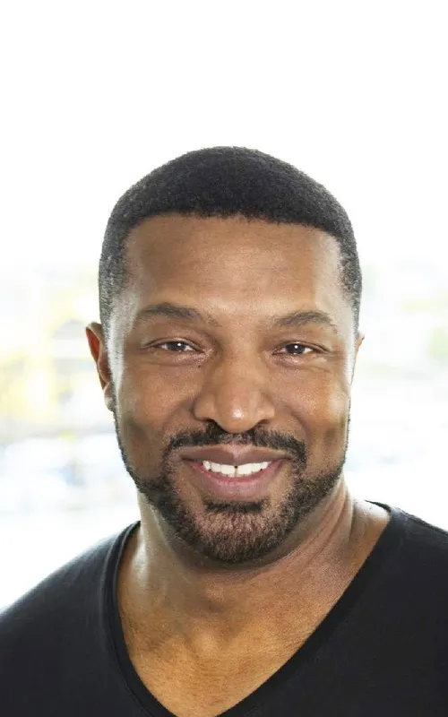 Roger Cross