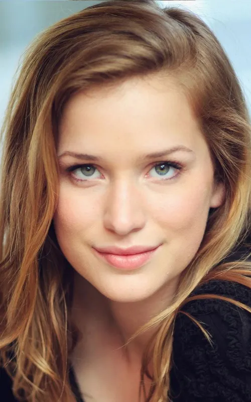 Elizabeth Lail