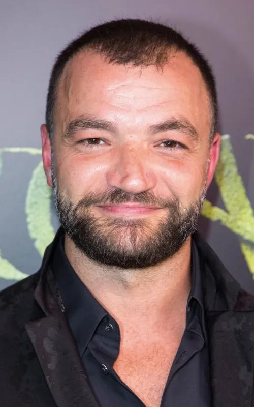 Nick E. Tarabay