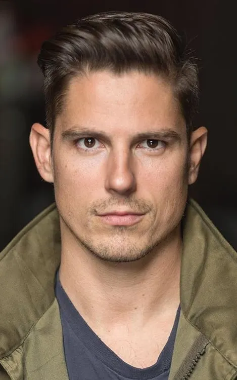 Sean Faris