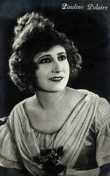 Pauline Polaire