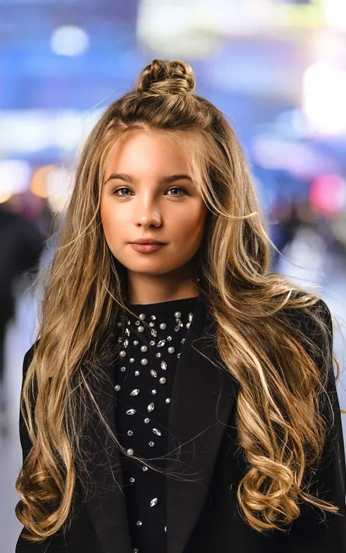 Анна Волкова