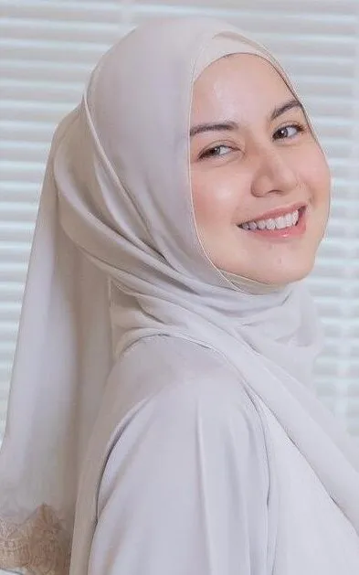 Lisa Surihani