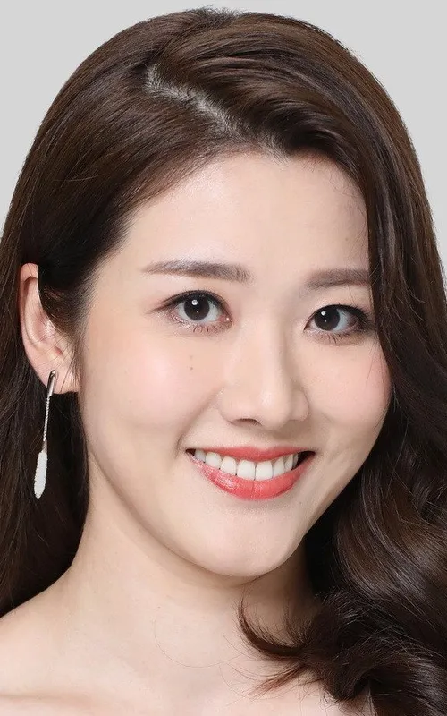 Gloria Tang