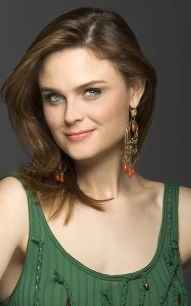 Emily Deschanel