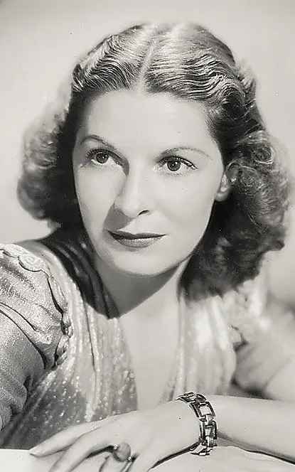 Fay Helm
