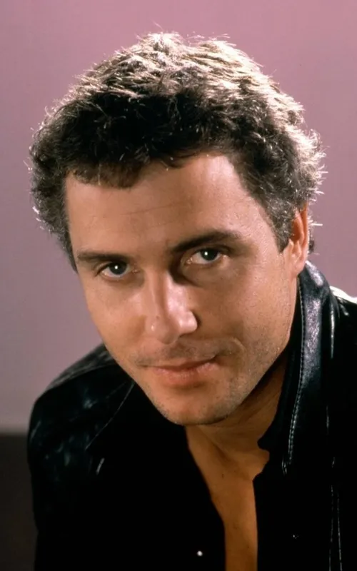 William L. Petersen