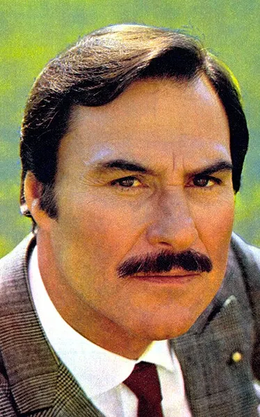 Leonardo Villar