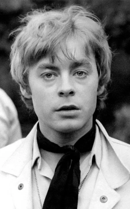 Hywel Bennett