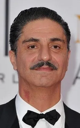 Simon Abkarian