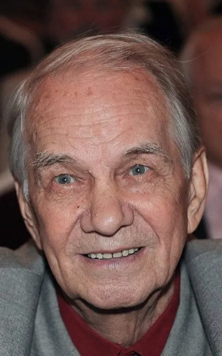 Yuriy Kayurov