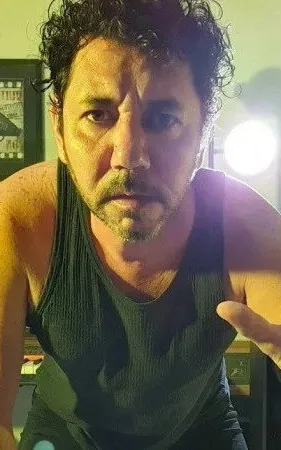 Abaetê Queiroz