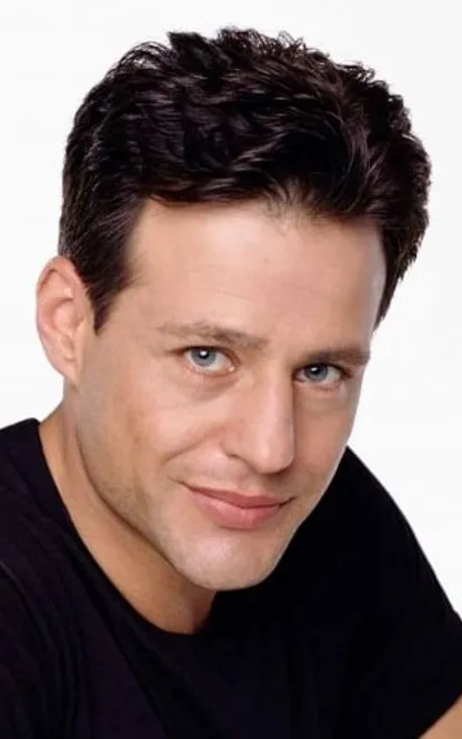 Louis Mandylor