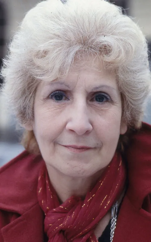 Tsilla Chelton
