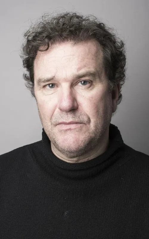 Douglas Hodge