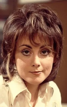 Paula Wilcox