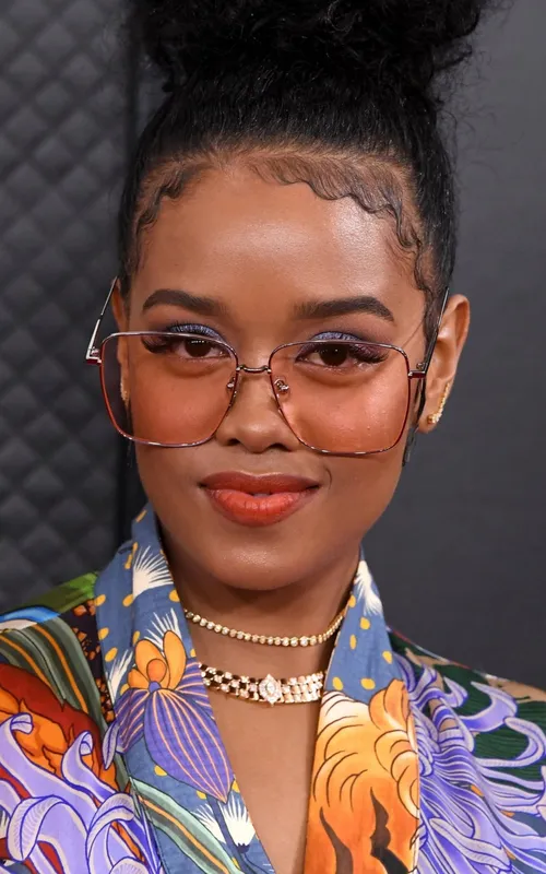 H.E.R.
