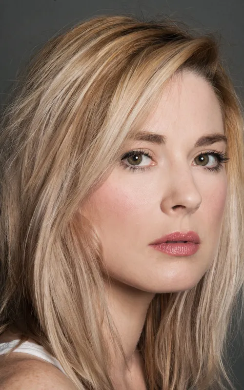 Alexandra Breckenridge