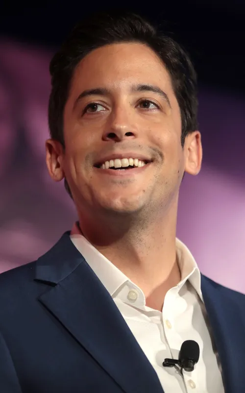 Michael Knowles