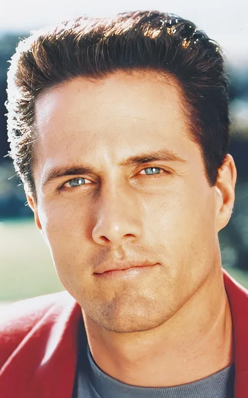 Rob Estes