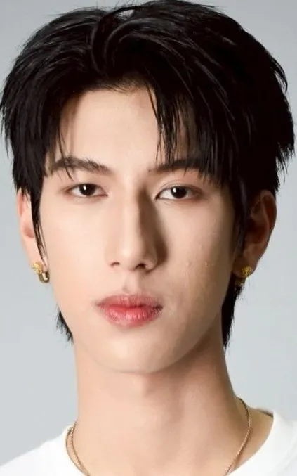 Guntapat Kasemsan Na Ayudhya