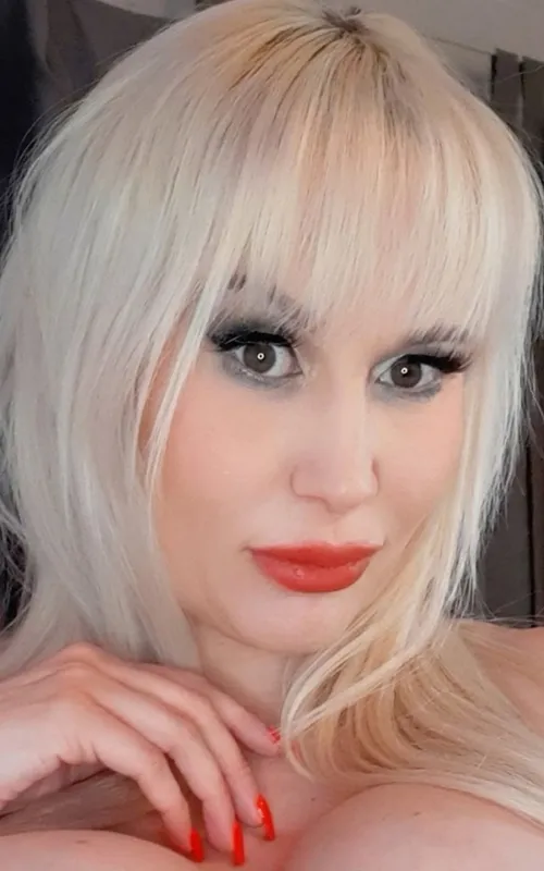 Sandra Star