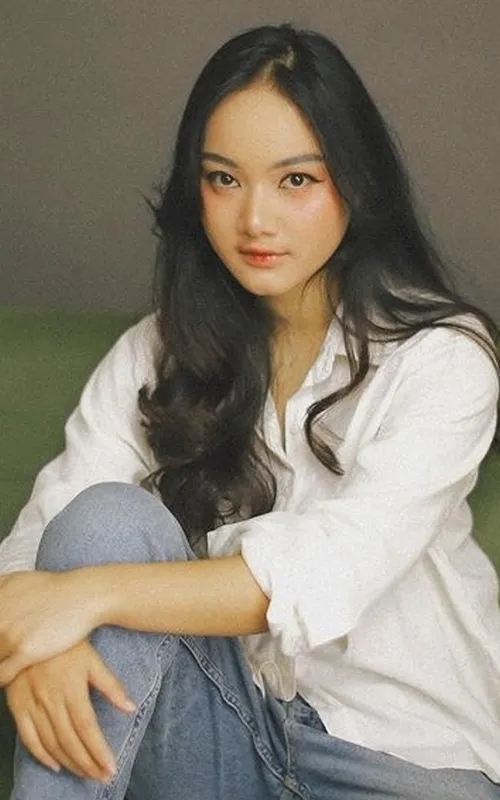 Putri Anggie