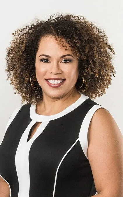 Amy Holmes