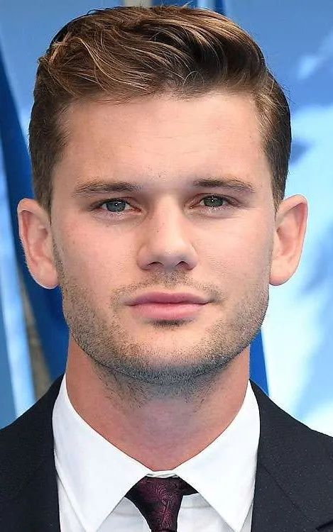 Jeremy Irvine