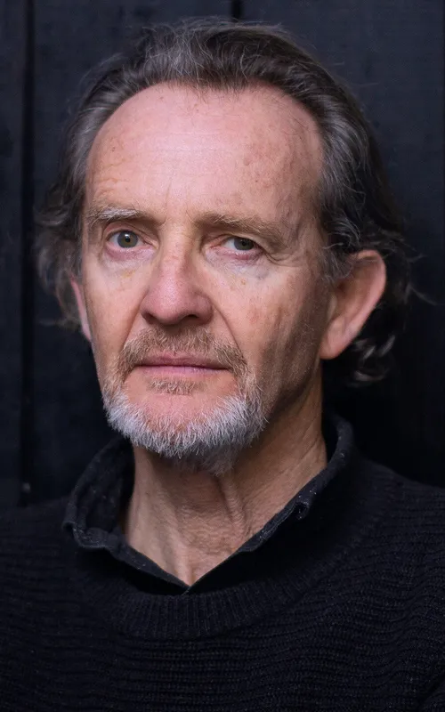 Anton Lesser