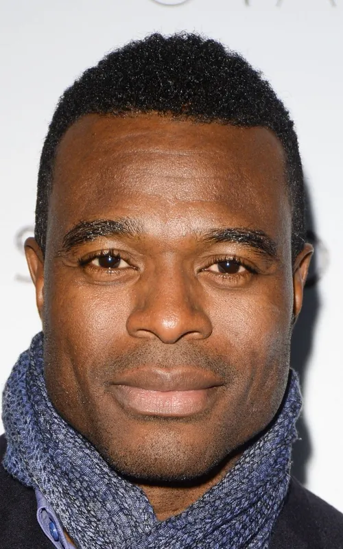 Lyriq Bent