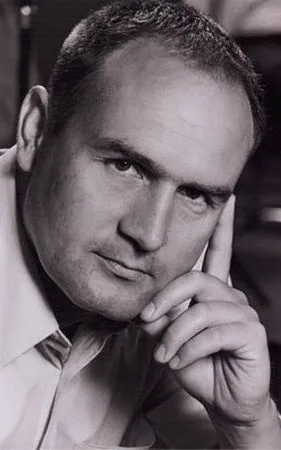 Tomasz Mikołajewski