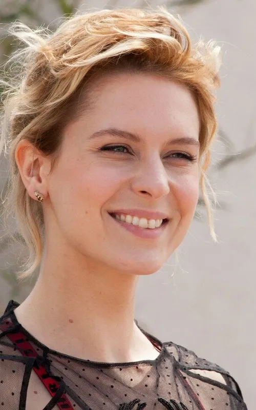 Elena Radonicich