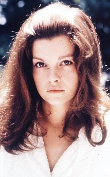 Geneviève Bujold