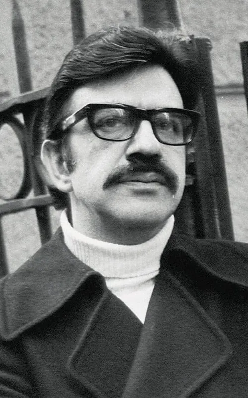 Menis Koumantareas