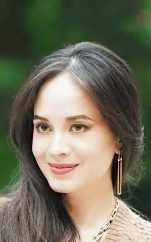 Lucy Torres-Gomez