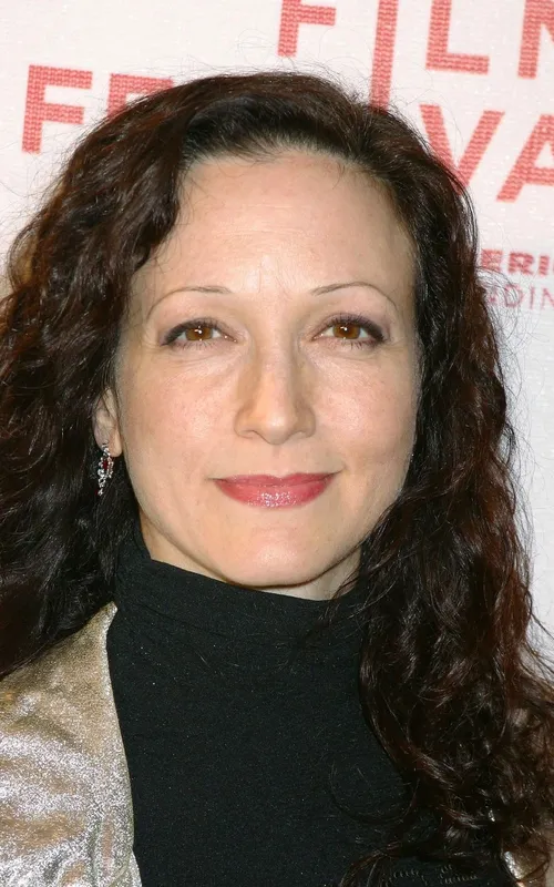Bebe Neuwirth