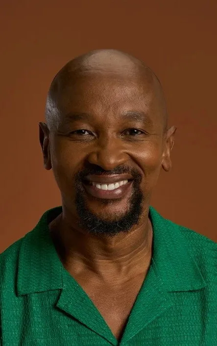 Andile Mxakaza