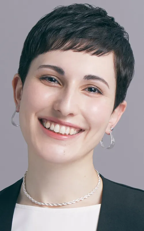 Farahnaz Nikray