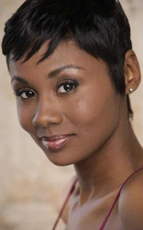 Emayatzy Corinealdi