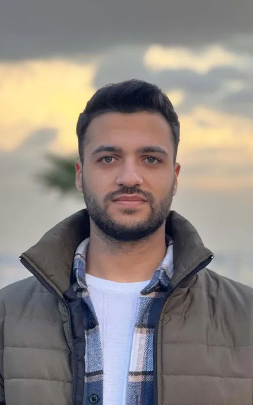 Mo Azawi
