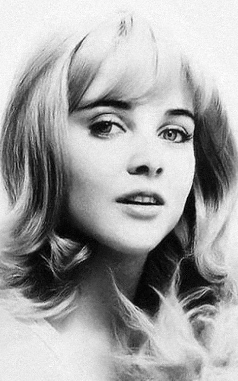 Sue Lyon