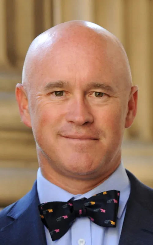 Dr. David Martin
